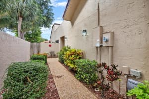 6876 Palmar Ct, Boca Raton, FL 33433, Sold 08/09/21