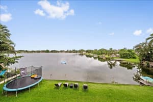 994 S Patrick Cir, West Palm Beach, FL 33406, Sold 08/06/21