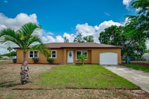 302 SW Eastport Cir, Port St. Lucie, FL 34953, Sold 07/26/21