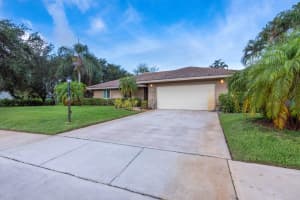 910 NW 7th Ct, Delray Beach, FL 33445, Sold 09/02/21