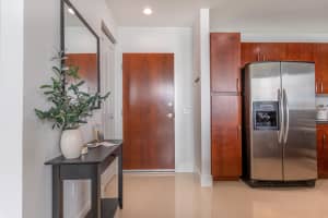 300 S Australian Ave, West Palm Beach, FL 33401, Sold 08/16/21