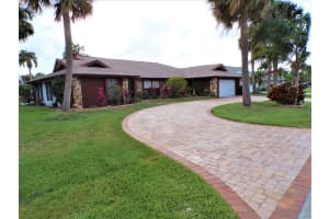 121 Queen Bess Ct, Fort Pierce, FL 34949, Sold 09/29/21