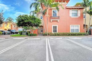 186 Lake Monterey Cir, Boynton Beach, FL 33426, Sold 08/11/21