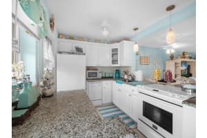 2121 NE 1st Ct, Boynton Beach, FL 33435, Sold 07/06/21