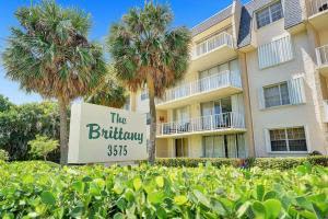 3575 S Ocean Blvd, South Palm Beach, FL 33480, Sold 07/23/21