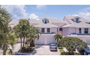 2407 Fairway Dr N, Jupiter, FL 33477, Sold 07/16/21
