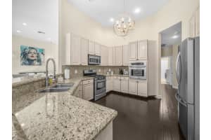 25 Bermuda Lake Dr, Palm Beach Gardens, FL 33418, Sold 08/02/21