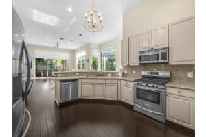 25 Bermuda Lake Dr, Palm Beach Gardens, FL 33418, Sold 08/02/21