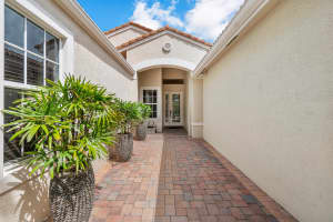 7726 Rinehart Dr, Boynton Beach, FL 33437, Sold 08/16/21