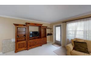 52 Dorchester Way, West Palm Beach, FL 33417, Sold 08/27/21