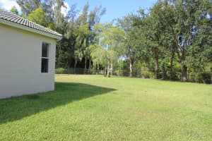 180 Seminole Lakes Dr, Royal Palm Beach, FL 33411, Sold 07/16/21