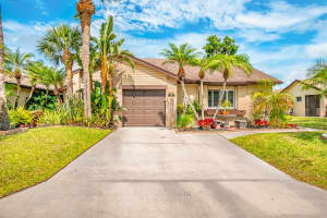 198 Meander Cir, Royal Palm Beach, FL 33411, Sold 07/30/21