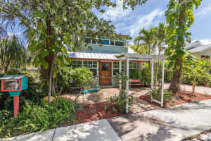733 New York St, West Palm Beach, FL 33401, Sold 07/28/21
