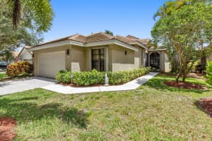 4880 Sherwood Forest Dr, Delray Beach, FL 33445, Sold 07/23/21