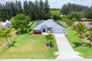 422 SE Ashley Oaks Way, Stuart, FL 34997, Sold 08/06/21