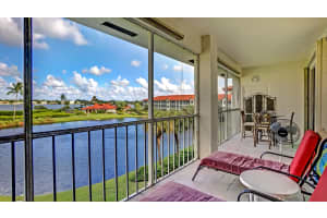 102 Half Moon Cir APT A3, Hypoluxo, FL 33462, Sold 09/09/21