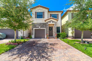 4707 NW 59th St, Tamarac, FL 33319, Sold 07/30/21
