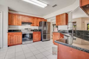 9899 Cross Pine Ct, Lake Worth, FL 33467, Sold 07/30/21