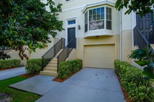 1725 42nd Square, Vero Beach, FL 32960, Sold 07/20/21