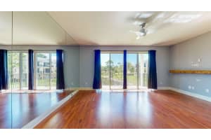 1725 42nd Square, Vero Beach, FL 32960, Sold 07/20/21