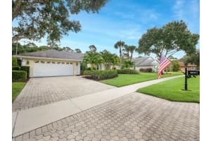 8057 SW Yachtsmans Dr, Stuart, FL 34997, Sold 08/06/21
