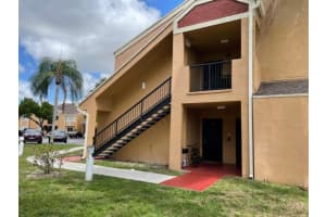 8375 SW 5th St, Pembroke Pines, FL 33025, Sold 07/29/21
