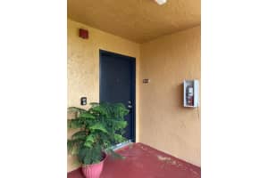 8375 SW 5th St, Pembroke Pines, FL 33025, Sold 07/29/21