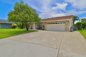 6286 Austel Ct, Lake Worth, FL 33463, Sold 07/20/21