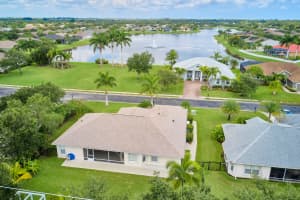 4695 Stephanie Ln SW, Vero Beach, FL 32968, Sold 09/23/21