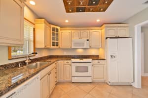 973 SE 10th St #8a, Deerfield Beach, FL 33441, Sold 08/09/21