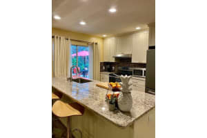 204 Sun Terrace Ct, Palm Beach Gardens, FL 33403, Sold 07/16/21