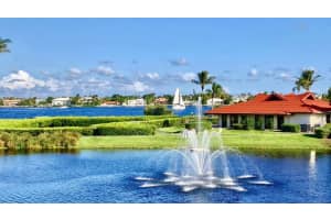 102 Half Moon Cir APT E1, Hypoluxo, FL 33462, Sold 09/15/21