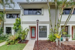 3046 S Oakland Forest Dr, Oakland Park, FL 33309, Sold 09/01/21