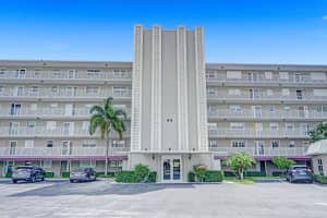 44 Yacht Club Dr, North Palm Beach, FL 33408, Sold 10/11/21