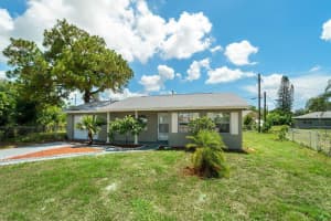 102 Gotham Ct, Fort Pierce, FL 34946, Sold 08/27/21