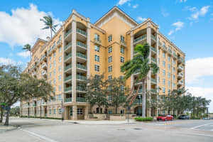 403 S Sapodilla Ave, West Palm Beach, FL 33401, Sold 07/23/21