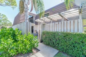502 5th Ln, Palm Beach Gardens, FL 33418, Sold 08/19/21