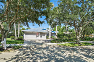 7937 SE Sequoia Dr, Hobe Sound, FL 33455, Sold 10/14/21