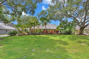 18721 SE River Ridge Rd, Tequesta, FL 33469, Sold 08/13/21