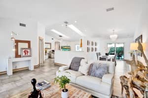 375 Apache Ln, Boca Raton, FL 33487, Sold 08/13/21