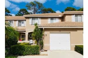 4688 Pinemore Ln, Lake Worth, FL 33463, Sold 08/26/21