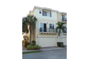 587 NW 35th Pl, Boca Raton, FL 33431, Sold 09/03/21