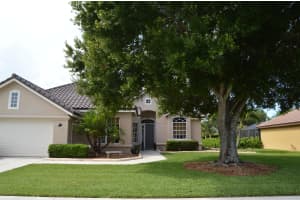 1287 SW Briarwood Dr, Port St. Lucie, FL 34986, Sold 08/03/21