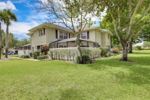 39 Essex Ct, Royal Palm Beach, FL 33411, Sold 08/05/21