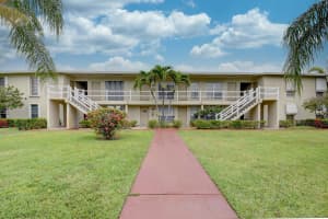 309 Circle Dr S, Boynton Beach, FL 33435, Sold 07/15/21