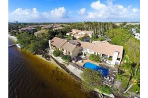 6 Via Lago, Boynton Beach, FL 33435, Sold 06/17/21