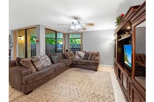 5775 Fox Hollow Dr, Boca Raton, FL 33486, Sold 08/17/21