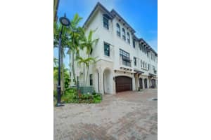 612 Windward Cir, Boynton Beach, FL 33435, Sold 09/16/21