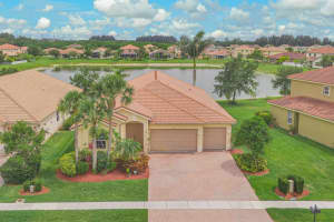 4107 Silverstone Dr, Fort Pierce, FL 34947, Sold 08/02/21