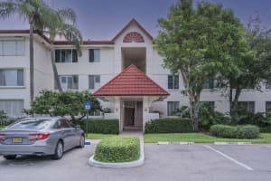 102 Half Moon Cir APT C1, Hypoluxo, FL 33462, Sold 10/21/21